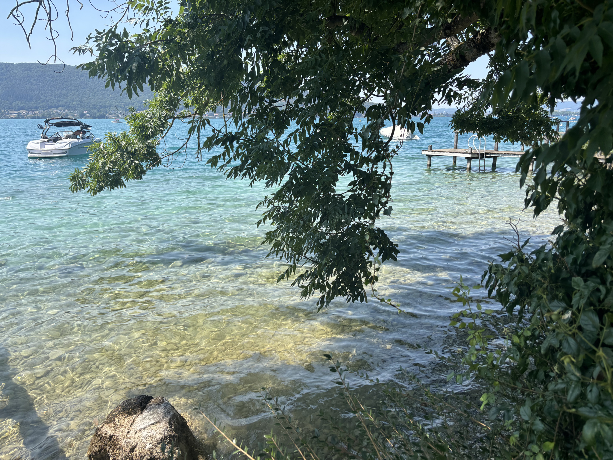 MAISON VEYRIER-DU-LAC domaine privé avec accès au lac